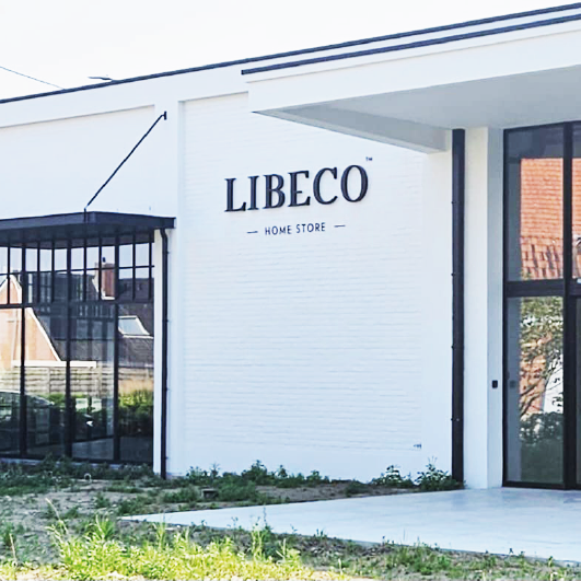 Libeco lichtreclame met een outdoor basic style